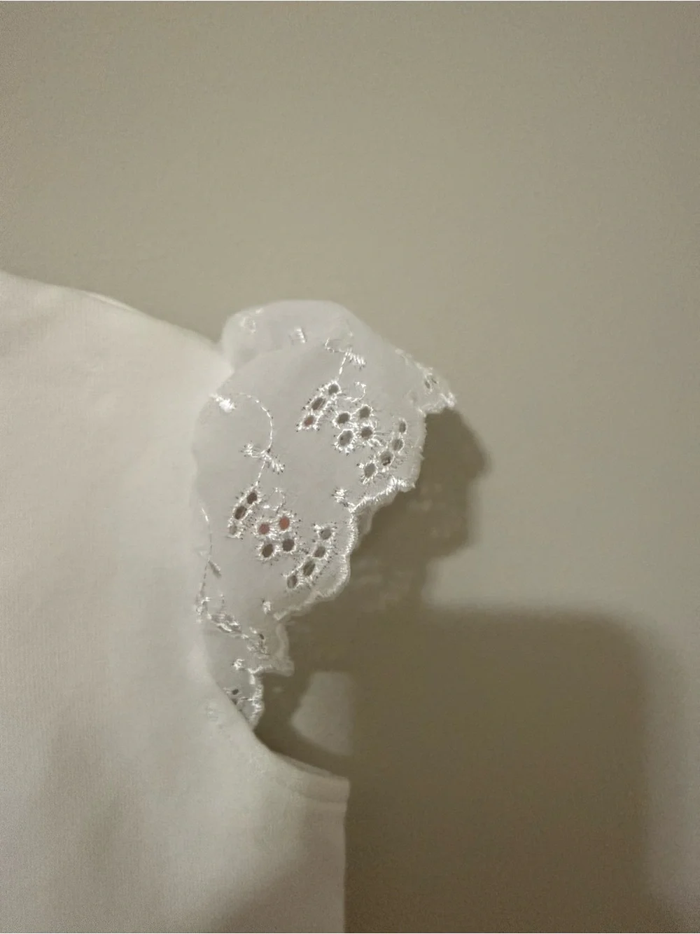 The Beaufort Bonnet Company White Eyelet Flutter Sleeve Tank